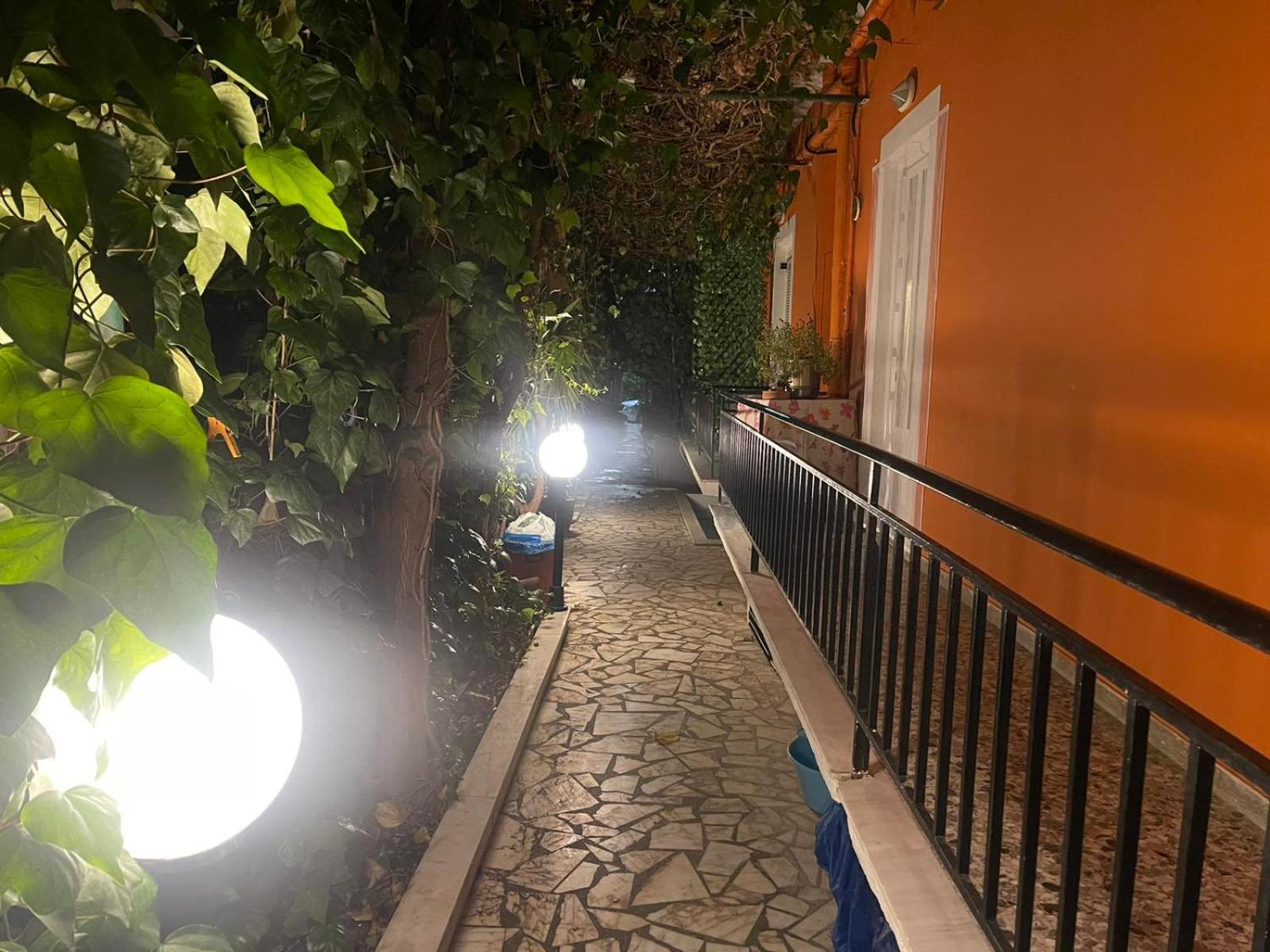 Pislis Rooms Kamena Vourla Exterior foto